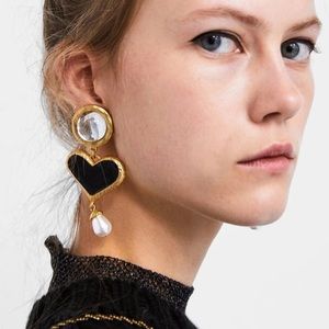 🖤 ZARA Black Heart Pearl Long Drop Earrings